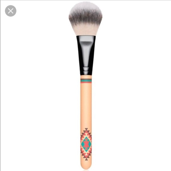 MAC Cosmetics Other - MAC Vibe Tribe split fiber 127 brush